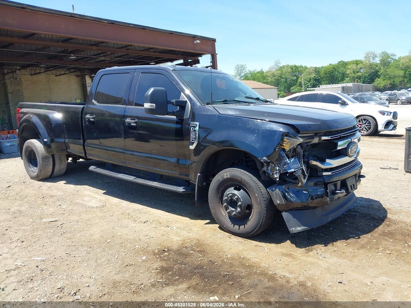 2021 Ford F350 VIN 1FT8W3DT0MED93854 — IAAI salvage auction photo