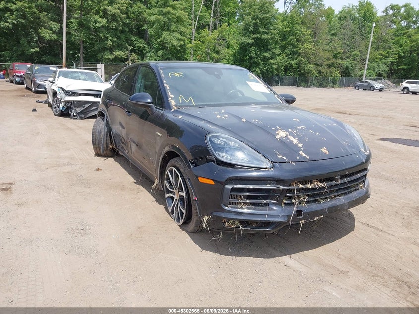 2020 Porsche Cayenne coupe VIN WP1BA2AYXLDA46789 IAAI salvage auction — RIGHT SIDE, Salvage Title, sold $24,200 on 2026-07-20 (photo 1)
