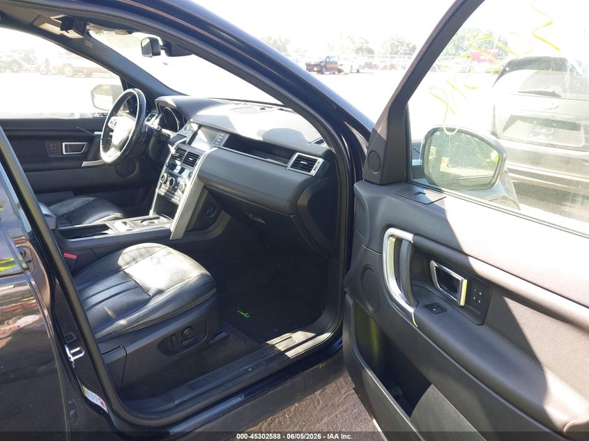 2016 Land rover Discovery sport VIN SALCR2BG5GH569360 IAAI salvage auction — REAR END, Salvage Title, sold $2,750 on 2026-07-15 (photo 5)