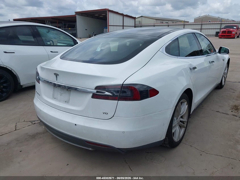2015 Tesla Model s VIN 5YJSA1E12FF110670 IAAI salvage auction — FRONT END, Salvage Title, sold $4,500 on 2026-07-07 (photo 4)
