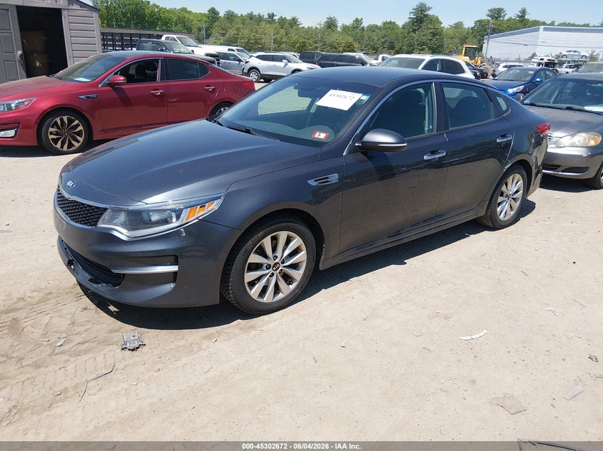 2017 Kia Optima VIN 5XXGT4L34HG156846 IAAI salvage auction — NORMAL WEAR, Original (New Hampshire), sold $425 on 2026-07-08 (photo 2)