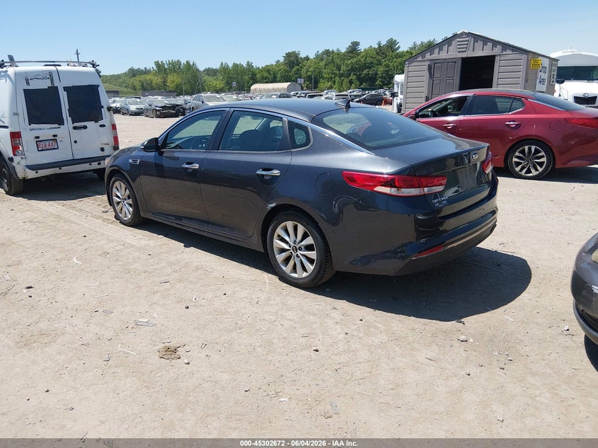 2017 Kia Optima VIN 5XXGT4L34HG156846 IAAI salvage auction — NORMAL WEAR, Original (New Hampshire), sold $425 on 2026-07-08 (photo 3)