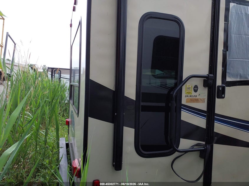 2014 Freedom express Other VIN 5ZT2FETB2EA013561 IAAI salvage auction — UNKNOWN, Clear (Michigan), sold $3,550 on 2026-07-09 (photo 4)