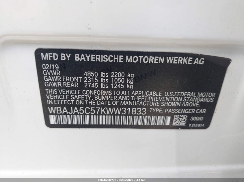 2019 BMW 5er VIN WBAJA5C57KWW31833 IAAI salvage auction — INTERIOR BURN, Salvage (California), sold $525 on 2026-07-29 (photo 9)