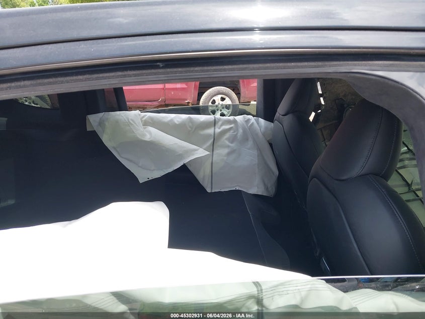 2022 Tesla Model x VIN 7SAXCDE55NF340578 IAAI salvage auction — FRONT END, Scrap (Michigan), sold $9,750 on 2026-07-30 (photo 8)