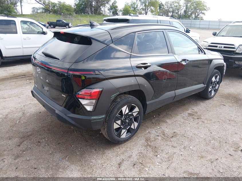 2024 Hyundai Kona VIN KM8HBCAB7RU090926 IAAI salvage auction — RIGHT FRONT, Salvage Title, sold $7,400 on 2026-07-30 (photo 4)