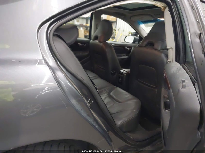2008 Volvo S60 VIN YV1RS592982673172 IAAI salvage auction — SIDE, Parts Only Bos (Minnesota), sold $375 on 2026-07-07 (photo 8)