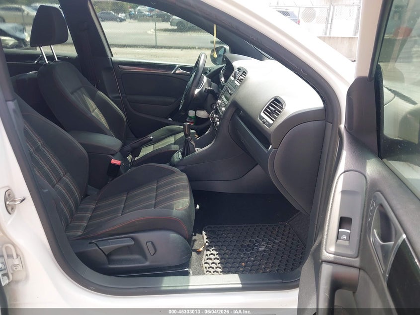 2013 Volkswagen Gti VIN WVWGV7AJ7DW140145 IAAI salvage auction — FRONT END, Salvage Title, sold $25 on 2026-07-21 (photo 5)