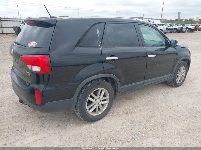 2014 Kia Sorento VIN 5XYKU4A72EG431389 IAAI salvage auction — HAIL, Original (Texas), sold $1,575 on 2026-07-30 (photo 4)