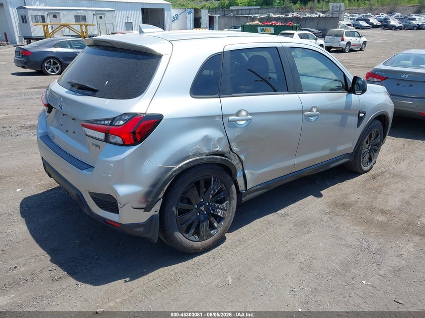 2022 Mitsubishi Outlander VIN JA4APUAU1NU008658 IAAI salvage auction — SIDE, Salvage Title, sold $4,450 on 2026-07-07 (photo 4)