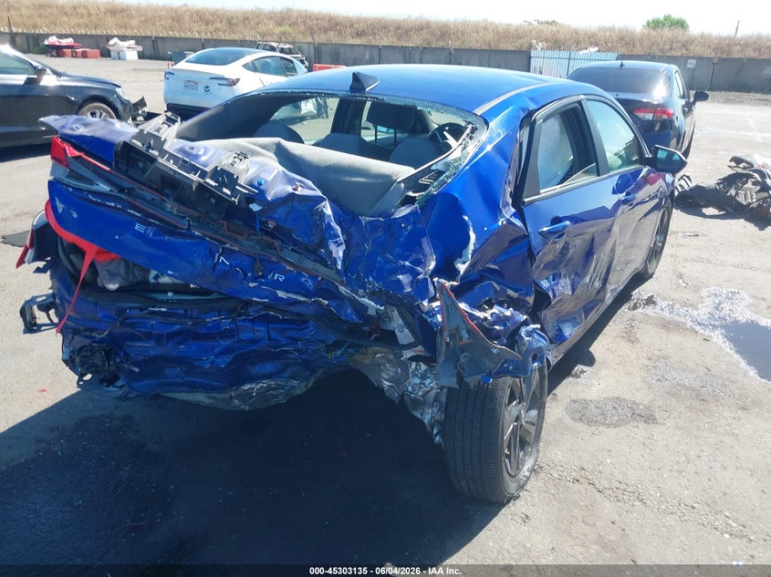 2022 Hyundai Elantra VIN KMHLM4AG4NU283552 IAAI salvage auction — REAR END, Salvage Title, sold $1,700 on 2026-07-22 (photo 4)