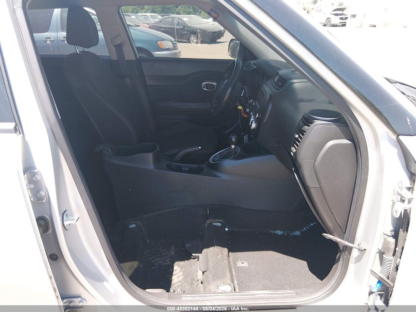 2017 Kia Soul VIN KNDJN2A26H7412282 IAAI salvage auction — SIDE, Salvage (Pennsylvania), sold $1,000 on 2026-07-31 (photo 5)