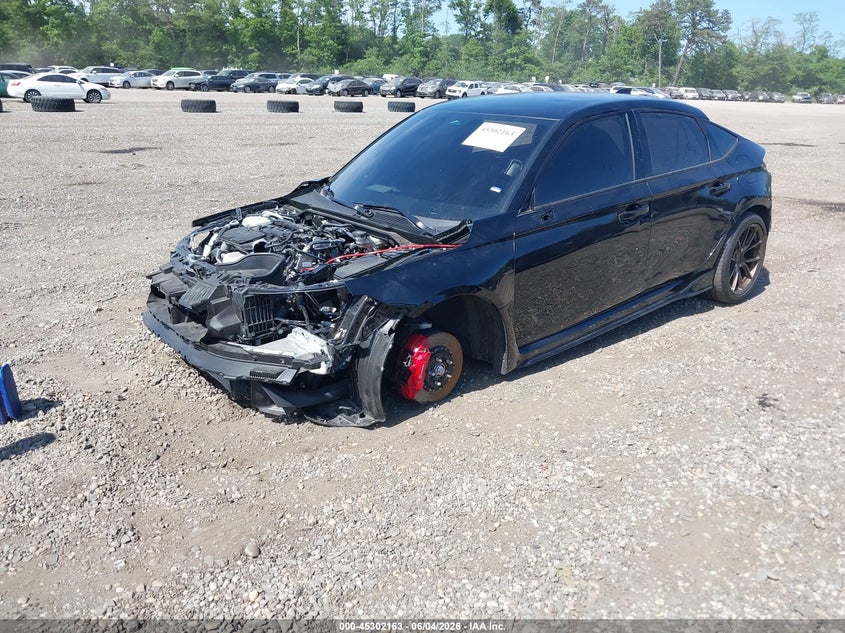 2024 Honda Civic type r VIN JHMFL5G44RX004059 IAAI salvage auction — FRONT & REAR, Salvage Title, sold $11,075 on 2026-10-06 (photo 2)