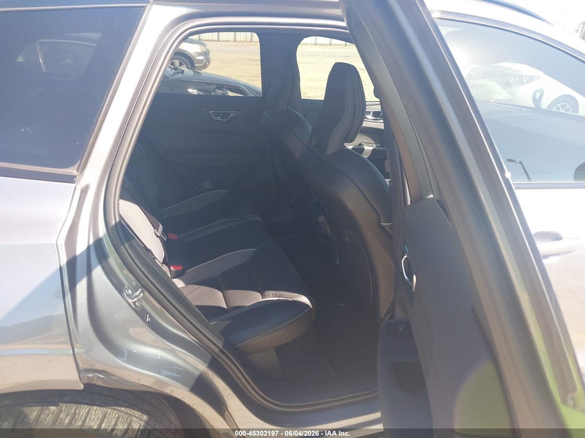 2020 Volvo Xc60 VIN YV4102DM2L1512402 IAAI salvage auction — UNKNOWN, Salvage Title, sold $9,700 on 2026-07-16 (photo 8)