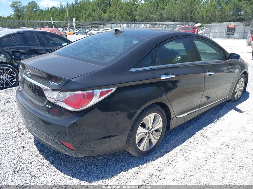 2014 Hyundai Sonata VIN KMHEC4A45EA108679 IAAI salvage auction — ENGINE DAMAGE, Salvage Title, sold $325 on 2026-07-23 (photo 4)