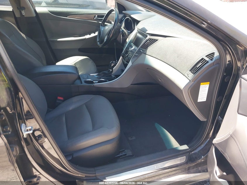 2014 Hyundai Sonata VIN KMHEC4A45EA108679 IAAI salvage auction — ENGINE DAMAGE, Salvage Title, sold $325 on 2026-07-23 (photo 5)