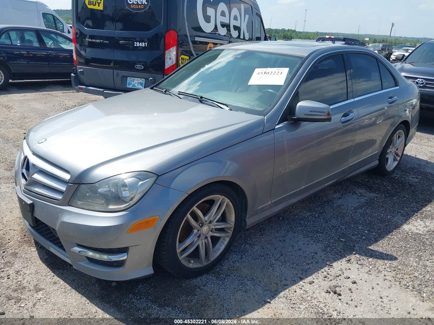 2012 Mercedes-benz C-klasse VIN WDDGF8BB7CR233146 IAAI salvage auction — FRONT END, Clear - Public Restricted (Oklahoma), sold $2,250 on 2026-07-07 (photo 2)