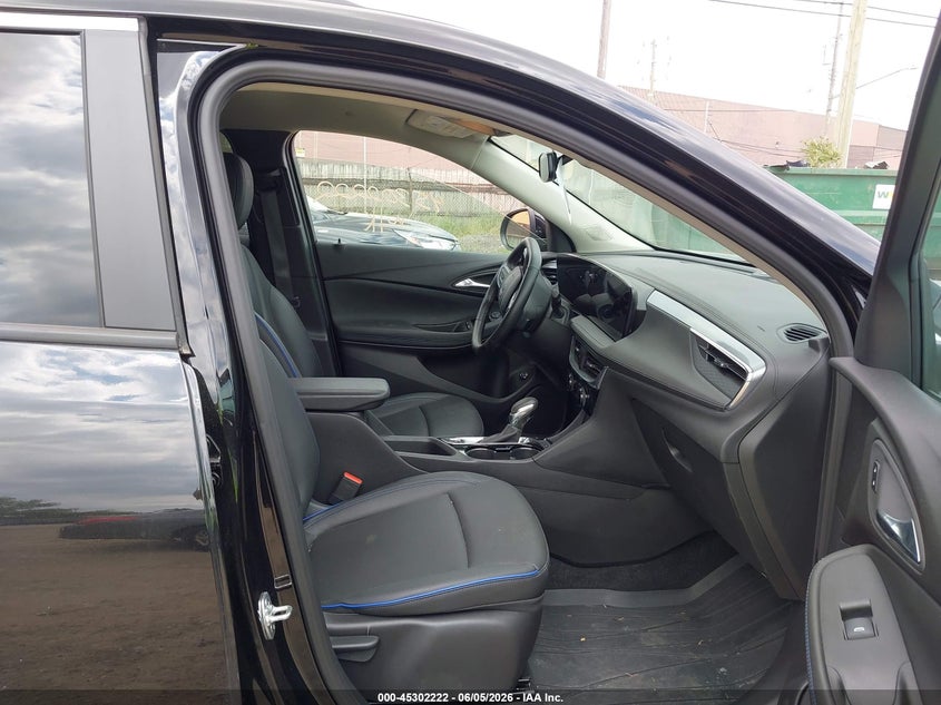 2025 Buick Encore gx VIN KL4AMESL4SB119460 IAAI salvage auction — FRONT END, Salvage Title, sold $7,750 on 2026-07-09 (photo 5)