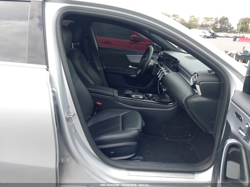 2020 Mercedes-benz A-klasse VIN W1K3G4EB0LJ203579 IAAI salvage auction — FRONT END, Salvage Title, sold $7,500 on 2026-07-23 (photo 5)