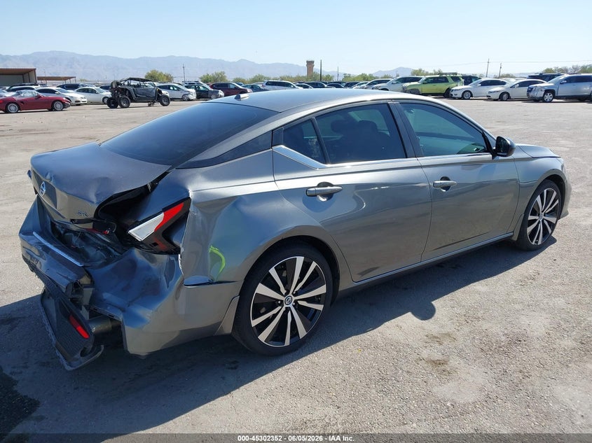 2022 Nissan Altima VIN 1N4BL4CV9NN379840 IAAI salvage auction — REAR END, Salvage Title, sold $3,900 on 2026-07-09 (photo 4)
