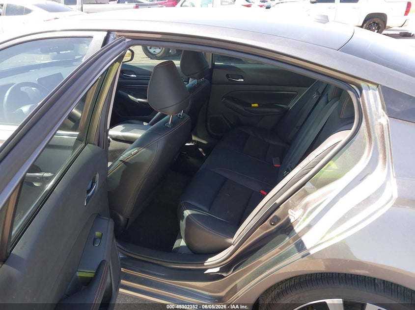 2022 Nissan Altima VIN 1N4BL4CV9NN379840 IAAI salvage auction — REAR END, Salvage Title, sold $3,900 on 2026-07-09 (photo 8)