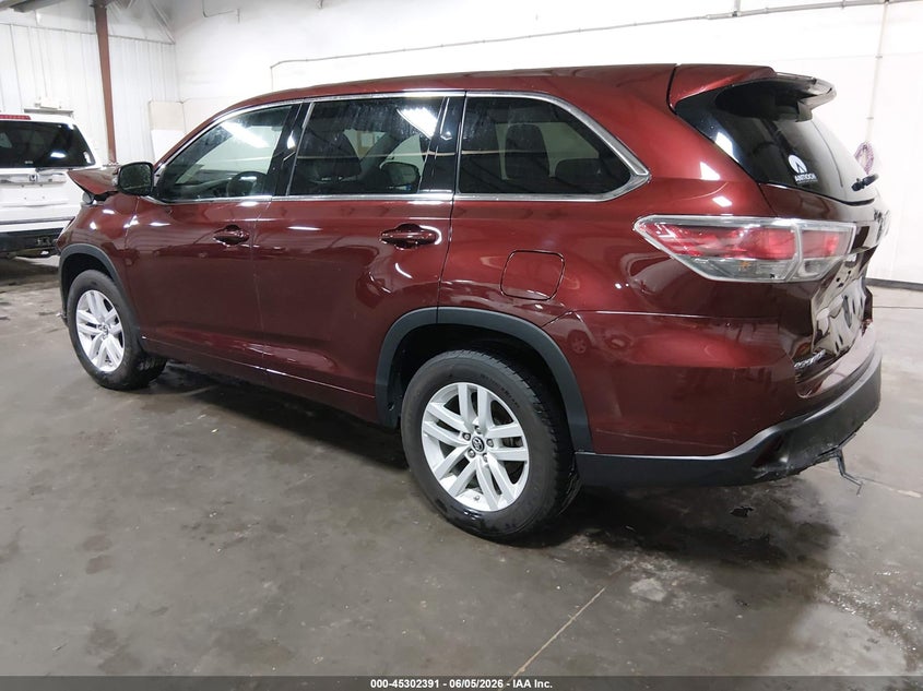 2016 Toyota Highlander VIN 5TDZARFH0GS021346 IAAI salvage auction — FRONT & REAR, Salvage Title, sold $3,850 on 2026-07-28 (photo 3)