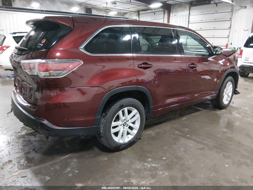 2016 Toyota Highlander VIN 5TDZARFH0GS021346 IAAI salvage auction — FRONT & REAR, Salvage Title, sold $3,850 on 2026-07-28 (photo 4)