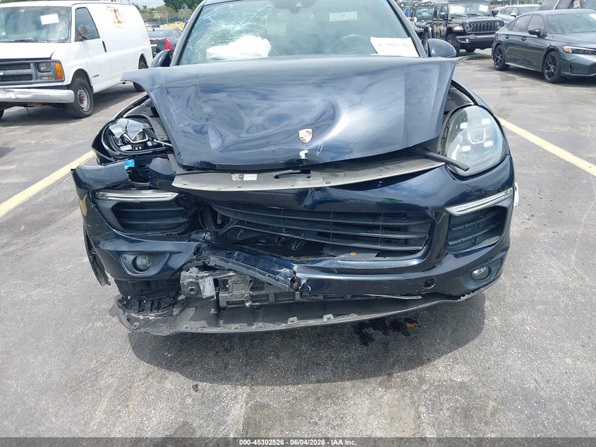 2016 Porsche Cayenne VIN WP1AA2A20GLA09771 IAAI salvage auction — FRONT END, Rebuildable (Florida), sold $675 on 2026-07-30 (photo 6)