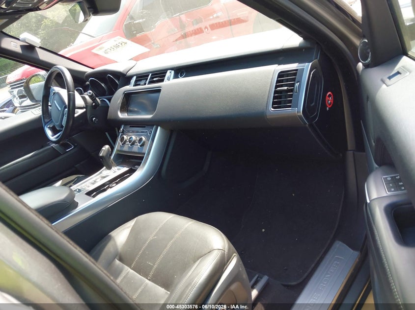 2017 Land rover Range rover sport VIN SALWR2FV6HA177200 IAAI salvage auction — LEFT REAR, Salvage (Massachusetts), sold $6,100 on 2026-07-28 (photo 5)