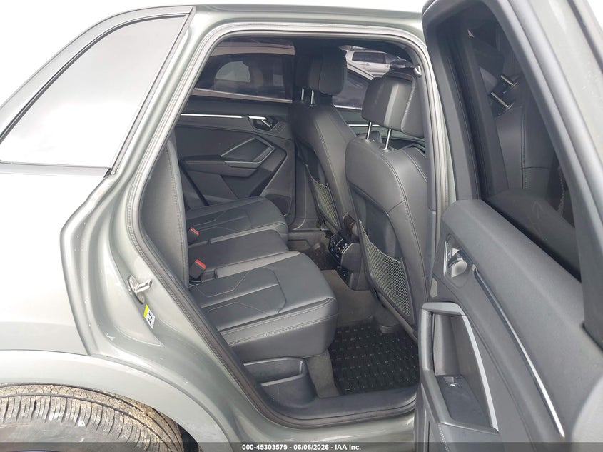 2023 Audi Q3 VIN WA1DECF35P1075393 IAAI salvage auction — FRONT END, Original (Texas), sold $11,950 on 2026-08-25 (photo 8)