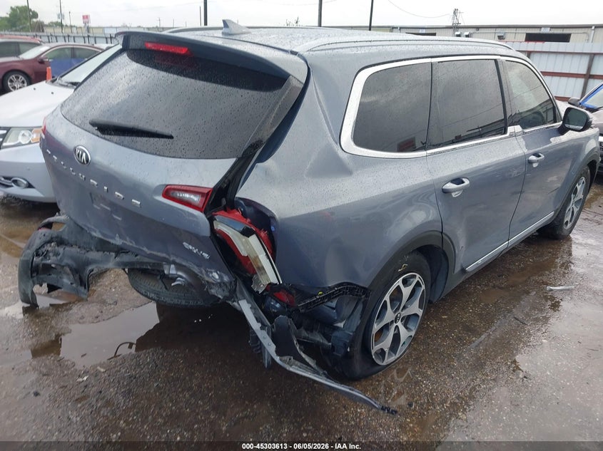 2020 Kia Telluride VIN 5XYP34HC8LG076821 IAAI salvage auction — FRONT & REAR, Salvage Title, sold $1,600 on 2026-07-15 (photo 4)