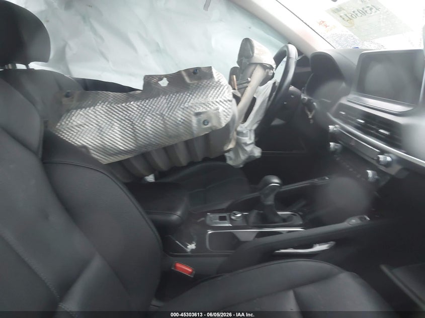 2020 Kia Telluride VIN 5XYP34HC8LG076821 IAAI salvage auction — FRONT & REAR, Salvage Title, sold $1,600 on 2026-07-15 (photo 5)