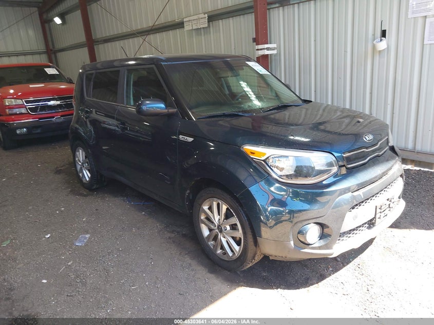 2018 Kia Soul VIN KNDJP3A52J7600085 IAAI salvage auction — LEFT FRONT, Salvage Title, sold $2,200 on 2026-07-12 (photo 1)