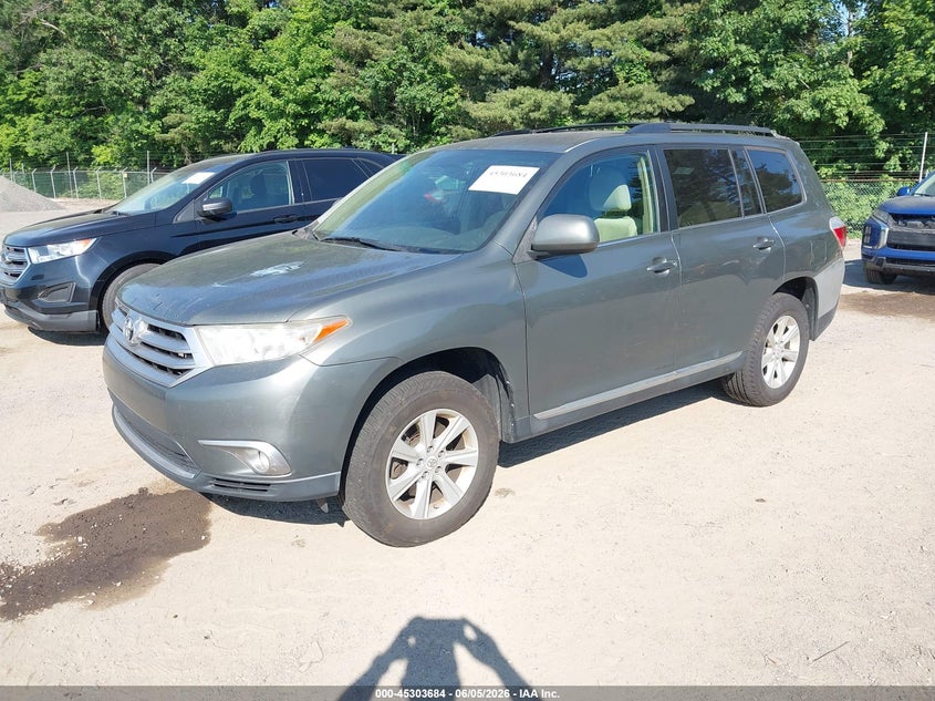2012 Toyota Highlander VIN 5TDBK3EH0CS097589 IAAI salvage auction — NORMAL WEAR, Salvage Title, sold $2,150 on 2026-07-13 (photo 2)