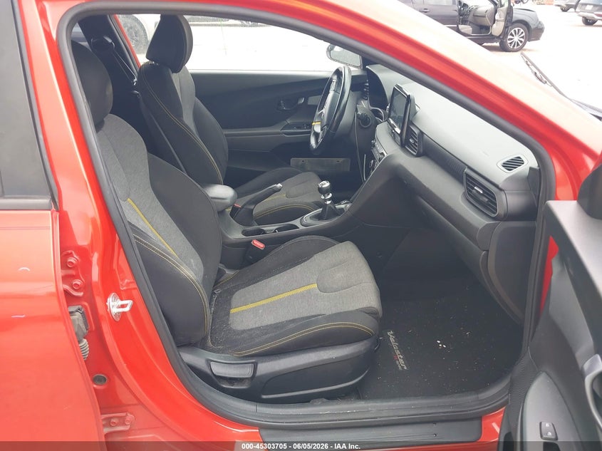 2019 Hyundai Veloster VIN KMHTH6AB1KU009385 IAAI salvage auction — FRONT END, Salvage Title, sold $1,600 on 2026-07-29 (photo 5)