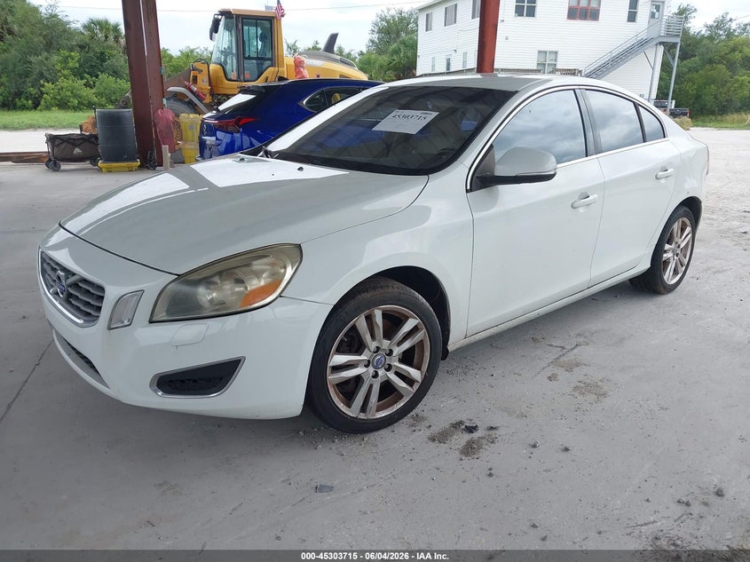 2013 Volvo S60 VIN YV1612FS4D2181040 IAAI salvage auction — NORMAL WEAR, Clear (Florida), sold $475 on 2026-07-07 (photo 2)