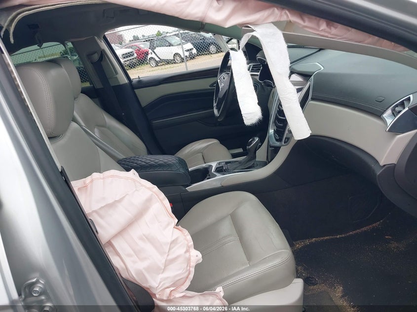 2014 Cadillac Srx VIN 3GYFNEE31ES686202 IAAI salvage auction — FRONT & REAR, Salvage Title, sold $400 on 2026-07-29 (photo 5)