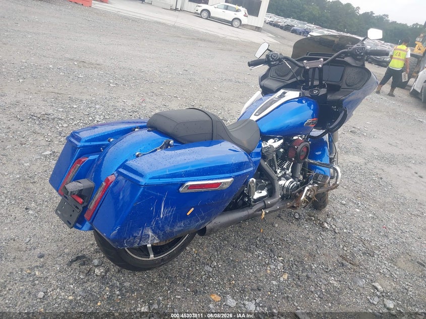 2025 Harley-davidson Road glide VIN 1HD1KH711SB644575 IAAI salvage auction — SIDE, Wait Title, sold $11,500 on 2026-10-06 (photo 4)