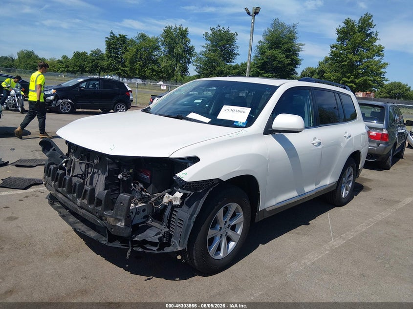 2012 Toyota Highlander VIN 5TDBK3EH9CS103650 IAAI salvage auction — FRONT END, Salvage Title, sold $3,000 on 2026-07-24 (photo 2)