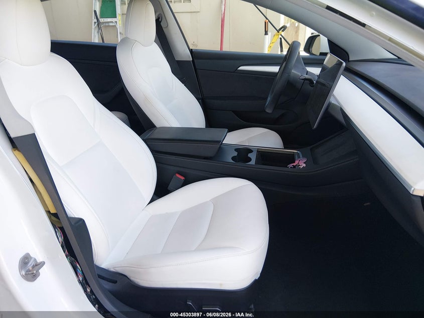 2021 Tesla Model 3 VIN 5YJ3E1EA8MF987704 IAAI salvage auction — RIGHT SIDE, Salvage Title, sold $4,900 on 2026-07-16 (photo 5)
