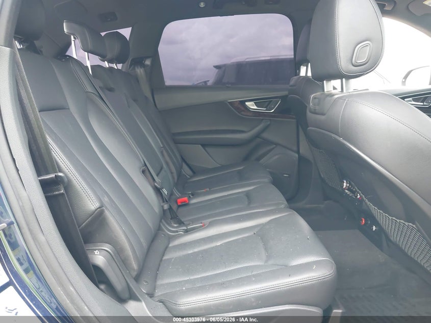 2019 Audi Q7 VIN WA1VAAF74KD038835 IAAI salvage auction — FRONT & REAR, Salvage (Texas), sold $2,050 on 2026-07-29 (photo 8)