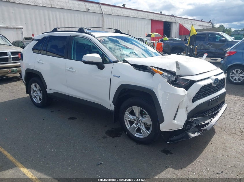 2020 Toyota Rav 4 VIN 2T3RWRFV5LW055556 IAAI salvage auction — RIGHT FRONT, Salvage (Oregon), sold $8,200 on 2026-07-31 (photo 1)