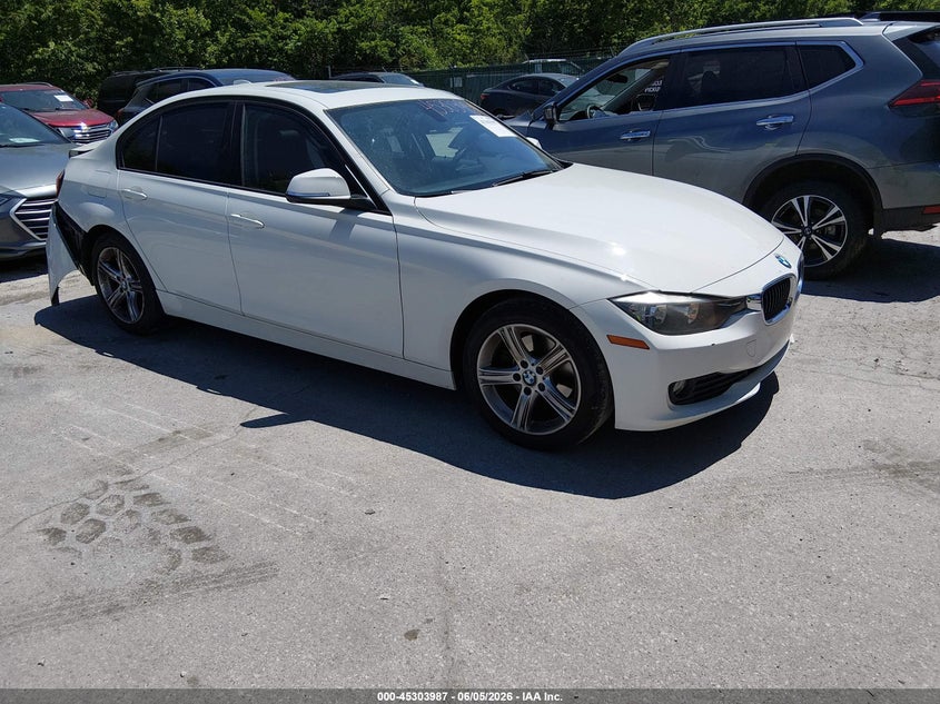 2015 BMW 3er VIN WBA3B1C58FK139694 IAAI salvage auction — REAR END, Salvage (Kentucky), sold $1,500 on 2026-08-10 (photo 1)