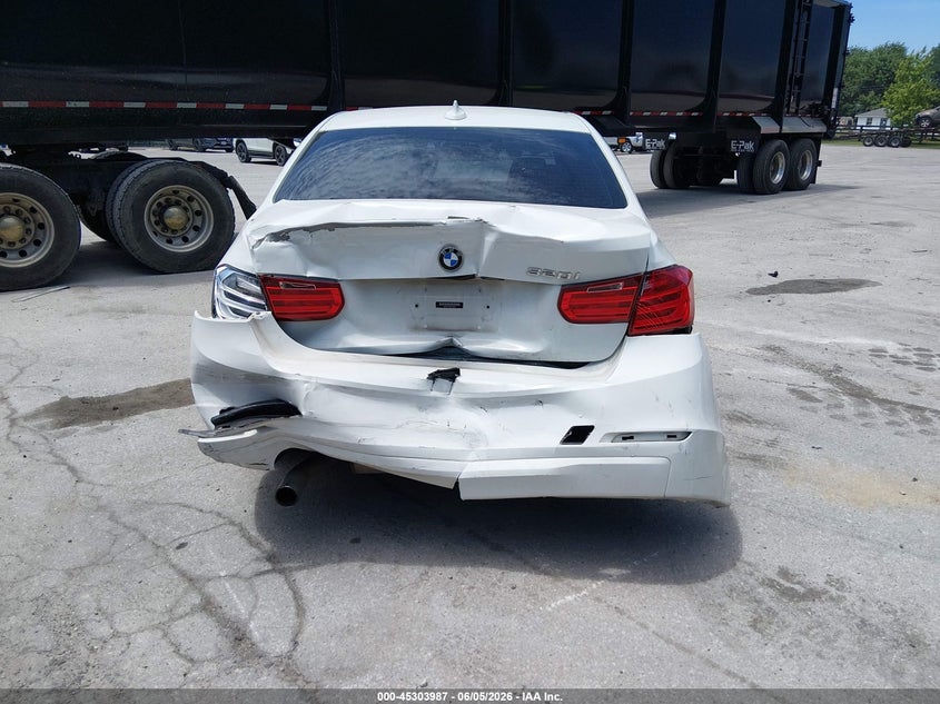 2015 BMW 3er VIN WBA3B1C58FK139694 IAAI salvage auction — REAR END, Salvage (Kentucky), sold $1,500 on 2026-08-10 (photo 6)