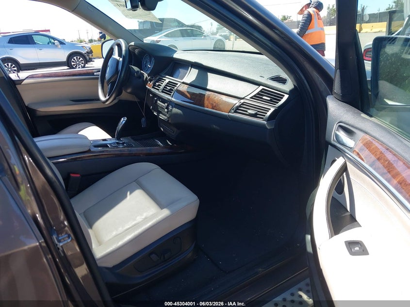 2012 BMW X5 VIN 5UXZV4C57CL767174 IAAI salvage auction — NORMAL WEAR, Salvage Title, sold $475 on 2026-07-23 (photo 5)