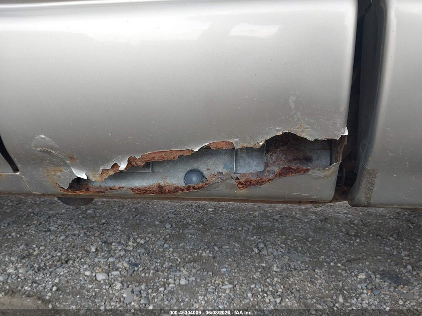 1999 Chevrolet S-10 VIN 1GCCS1948XK159463 IAAI salvage auction — NORMAL WEAR, Clear (Illinois), sold $300 on 2026-07-08 (photo 6)