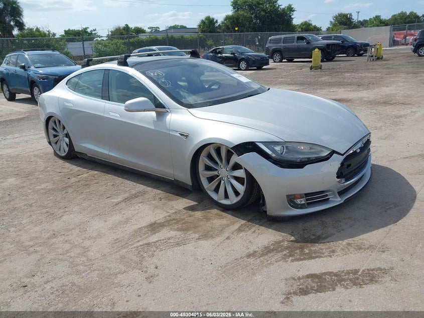 2013 Tesla Model s VIN 5YJSA1CN4DFP04115 IAAI salvage auction — FRONT END, Salvage Title, sold $2,350 on 2026-07-29 (photo 1)