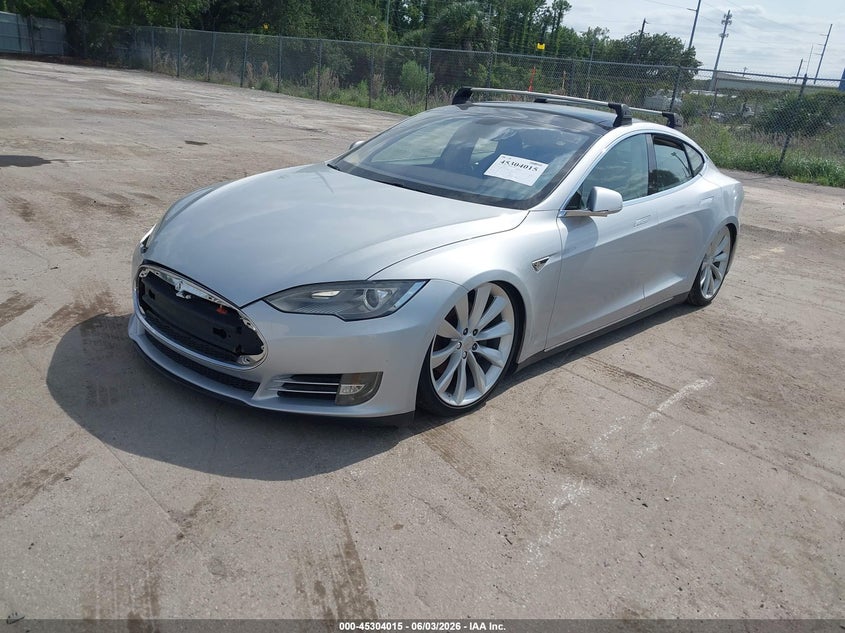 2013 Tesla Model s VIN 5YJSA1CN4DFP04115 IAAI salvage auction — FRONT END, Salvage Title, sold $2,350 on 2026-07-29 (photo 2)