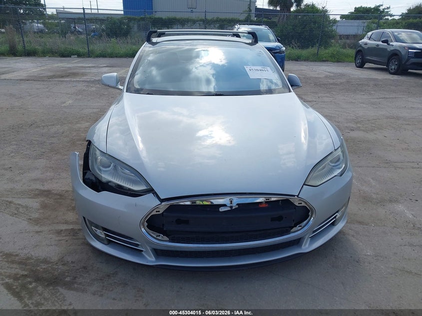 2013 Tesla Model s VIN 5YJSA1CN4DFP04115 IAAI salvage auction — FRONT END, Salvage Title, sold $2,350 on 2026-07-29 (photo 6)