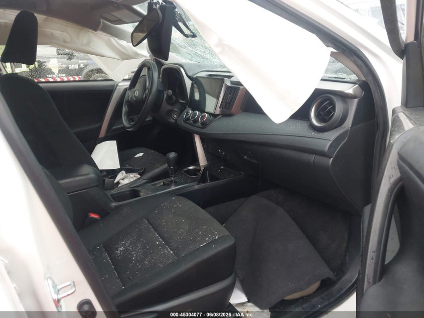 2017 Toyota Rav 4 VIN JTMZFREV1HJ121169 IAAI salvage auction — ROLLOVER, Salvage Title, sold $3,825 on 2026-07-15 (photo 5)